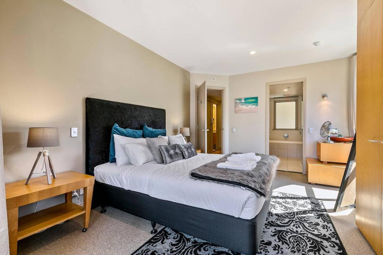 Enormous One Bedroom Beauty In Cbd! Free Parking 오클랜드 외부 사진
